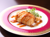 Ajisai Shin_A fusion of East and West. Our "Sesame Tofu Croquette" is tender and chewy