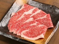 Birra Ristrante GAJA_Seared Wagyu short rib - Thinly sliced and cut into large pieces, you can enjoy a satisfying flavor.