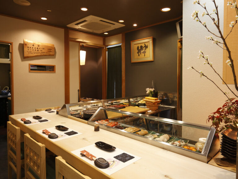 Sushi Saiko_Inside view