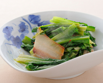 Akasaka Momonoki_Stir Fried Taiwanese Greens and Home-Made Jerky