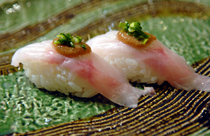 Sushiya no Yamada_One piece of "Kinki (Kichiji rockfish) nigiri" from Rausu, Hokkaido