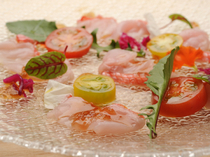 GRIDDLE FORCE Itsuraku_Fresh fish carpaccio of the day