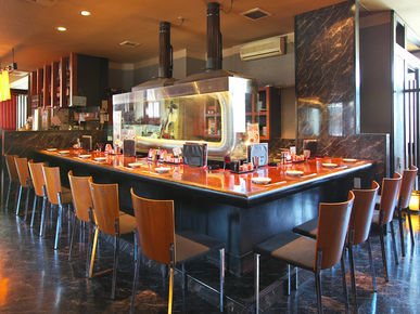 Charcoal & Dining Sharaku Himi-ten_Inside view