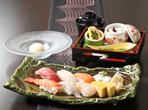 Sushi Sakana Hideto_Allow the chef to select the toppings for you with the "Lunch nigiri sushi"
