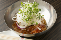 Yakiniku no Meimon Tendan Akasaka_We use noodles made from hand-kneaded dough in our Spicy Chilled Noodles