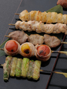 Torigen Kamata_An assortment of the day's recommended kushiyaki (meats grilled on skewer), 