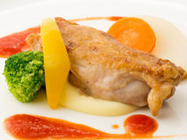 Rihga Royal Gran Okinawa Dining 19_Chicken thigh poele with vinagrette sauce
