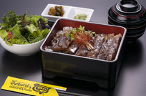 Cafe & Restaurant Outburst & Ponta_Steak Juu features local Mount Nasu beef sirloin, served with a sweet and spicy sauce