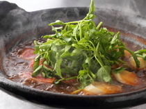 Japanese Restaurant SEIZAN_Sukiyaki with Cubed Steak Fillet: cooked with a harmonious blend of dashi and red wine.