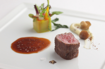 Kobe Kitano Hotel French Restaurant Ash_Our "Kobe Takami Beef Roti" has a fresh flavor, rich in savoriness