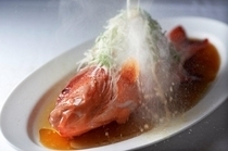 Chinese Restaurant China Room_Chef's daily direct purchase recommended fresh fish, bursting from within with delicious