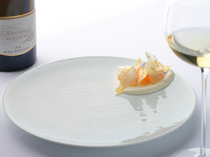 nacrée_Enjoy the texture, aroma, and warmth of our "Shrimp & Fromage Blanc"