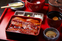Nihonbashi Tamai Main Branch_Our signature dish: a medium-sized box of eel and rice