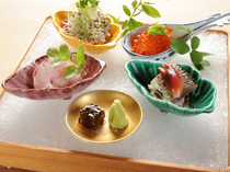 Gion Nishikawa_Our daily special "Sashimi (raw seafood slices)" is laid out on a hassun tray