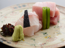 Japanese Restaurant Tagetsu_Otsukuri (Sashimi plate) - A sashimi sampler of seasonal fresh seafood.