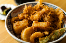 Tempura Kurokawa_Kakiage Tendon (rice bowl dish with tempura) - Full of fresh seafood like shrimp and scallop.