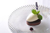 French Restaurant Mikuni Sapporo_Atsuma blue honeysuckle tarte au chocolat with lavender ice cream -- Enjoy the fragrances of two flowers