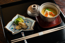 Kitakamakura En_Appetizers - Begin your meal with 2 dishes served in small bowls