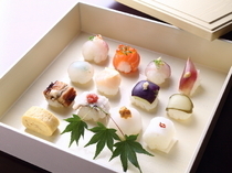 Kako Usui_Delicious for both the eyes and the tongue: Temari Sushi