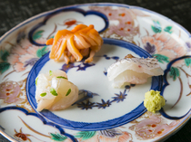 Sushi Matsumoto_[Tsumami and Nigiri Course (small dishes and sushi)] Enjoy the carefully selected [3 assorted sashimi] of the day. 
