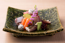 Kazumiya_Special [Otsukuri (sashimi)] where 5-7 different kinds of sashimi are luxuriously served