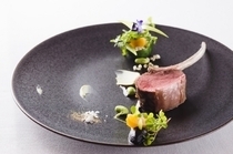 ESqUISSE_Tender and Milky Roasted Lamb as the Main Dish