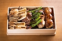 Miyashin_Yakitori (grilled chicken) bento (lunch box) Designed to bring smiles to your family waiting at home