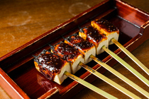 Tofu-ya_Tofu lovingly grilled over a charcoal fire, with the pride of the establishment: "Dengaku (miso glaze)"