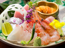 Kiyose Sasama_A "sashimi platter" wherein one can fully enjoy the bounty of the Seto Inland Sea on one plate