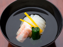 Kiyose Sasama_Delicate "crab shinjo (fish cake) soup" with seasonal ingredients