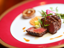
  Restaurant Ringo-to-Wakaba_
  Chef's favorite: [Omi fillet steak]