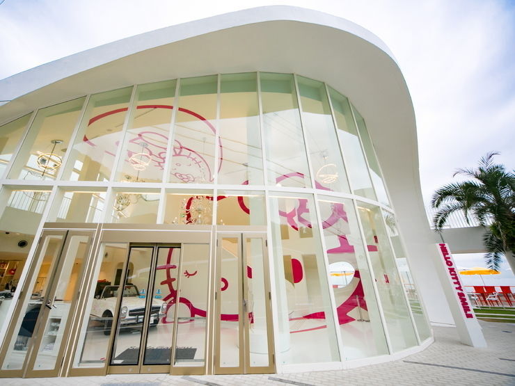 Photos Hello Kitty Smile Garden Terrace In Awaji Island Hyogo Savor Japan