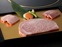Rokkasen_[Assorted Matsusaka Beef Sirloin Plate] Known as the restaurant's recommendation  to enjoy premium meat.