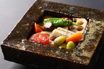 Nihon Yakiniku Hasegawa Omotesando branch_Ceramic Artist Koichi Uchida × Selected Vegetables by Vegetable sommelier