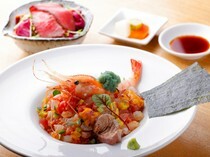Tsukiji Bon Marché_Italian Chirashi-Sushi with Fresh Seafood -Filled with plenty of seafood, which changes seasonally.