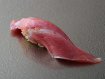 Sushi Nagayoshi_The Fatty Tuna - features the rich flavors of fresh tuna shipped directly from Tsukiji Market. It features an exquisite balance of sushi toppings and rice.