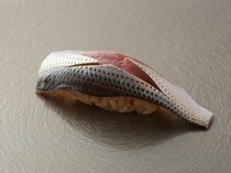 Sushi Nagayoshi_Gizzard Shad - with the best Edo-mae techniques, marinated properly to bring out the best flavor