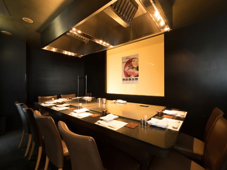 Originator of Teppanyaki Steak Misono, Kobe Main branch_Inside view