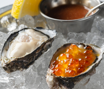 TWO ROOMS GRILL | BAR_Today's Oysters -Natural On Ice -Okinawa Shikwasa Ponzu Hokkaido Salmon Roe On Ice