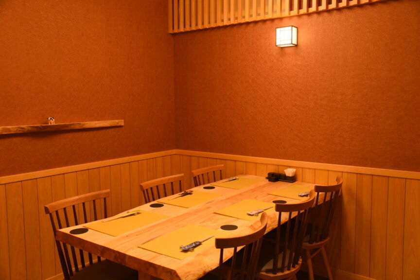 MATSUKIUSHI_Private room