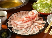 Agu-buta-shabu Izakaya Hakuryu Nishiki_Clam and Agu Pork Shabu-shabu Course - This is the perfect choice if you want to enjoy this and that.