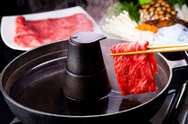 Japanese Cuisine Shingetsu_[Omi Beef Shabu-Shabu], enjoy two different flavors served together with local vegetables.