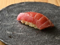 Sushi Onikai_Chu Toro, Hon-Maguro（bluefin tuna) - melts in one's mouth