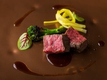 Sendaigyu Sumibiyaki Steak ELANCE_Sendai Beef Fillet with Madeira Sauce - Aromatic Madeira sauce provides a classic taste.