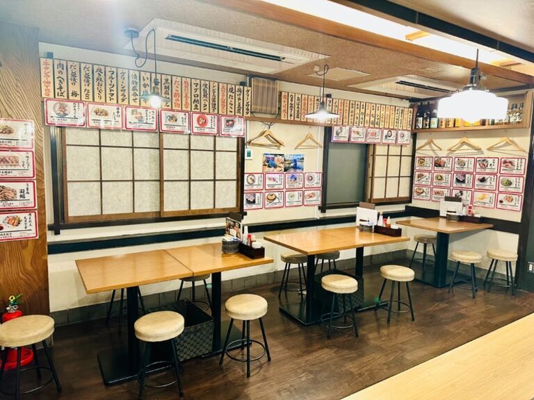 Niku to Sakana Second Class Tokyo_Inside view