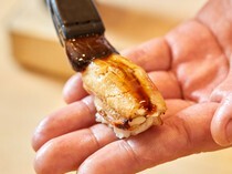 Sushi Renma_Anago (conger eel) - A dish created by careful sushi craftsmanship. 