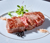 Teppan French aboz_Yamashiro Beef Sirloin Steak - The juicy and soft textures are incredibly appealing. This dish is iron-griddled before customers' eyes.