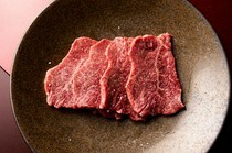 Yakiniku MOCHIO_Top Sirloin Butt (extra lean meat) - You can taste the lingering flavor and aroma of the concentrated red meat that oozes out as you chew.
