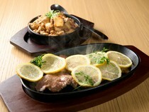 Robata to Oden Kyousuke Kinshicho Branch_Grilled Hanasaki Beef Tongue with Lemon - Taste the tender part of the tongue luxuriously.