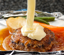 Fushimi Griller_Wrapped Grilled Steak Burg with Fondant Cheese Sauce - Lunch-only. You can enjoy the umami of Japanese beef.